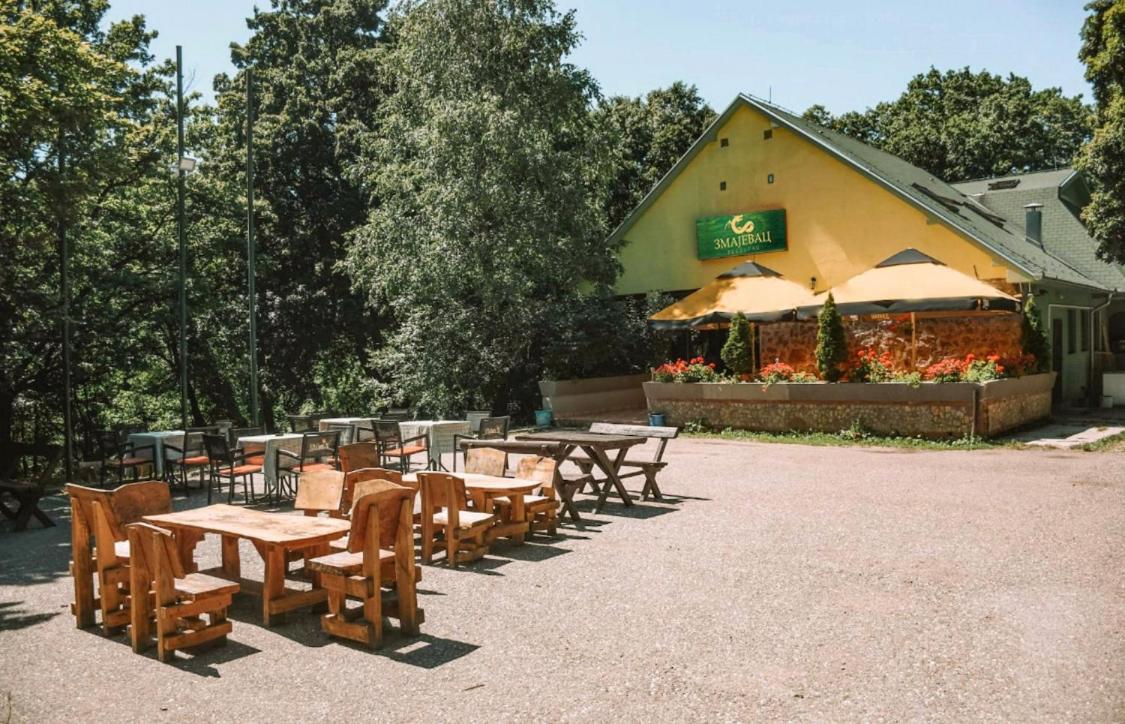 Zmajevac Fruska Gora Motel Novi Sad Dış mekan fotoğraf